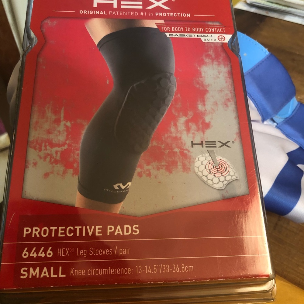McDavid HEX knee pads